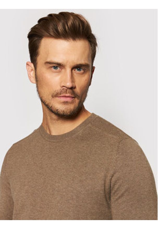 Selected Homme Sweter Berg 16074682 Brązowy Regular Fit. Kolor: brązowy. Materiał: bawełna