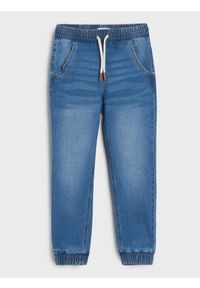 Sinsay - Jeansy joggers - niebieski. Kolor: niebieski