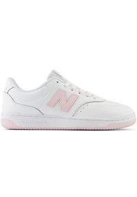 Buty damskie New Balance BBW80PNK – białe. Okazja: na co dzień. Kolor: biały. Materiał: materiał, syntetyk, guma, skóra. Szerokość cholewki: normalna. Sport: turystyka piesza, koszykówka