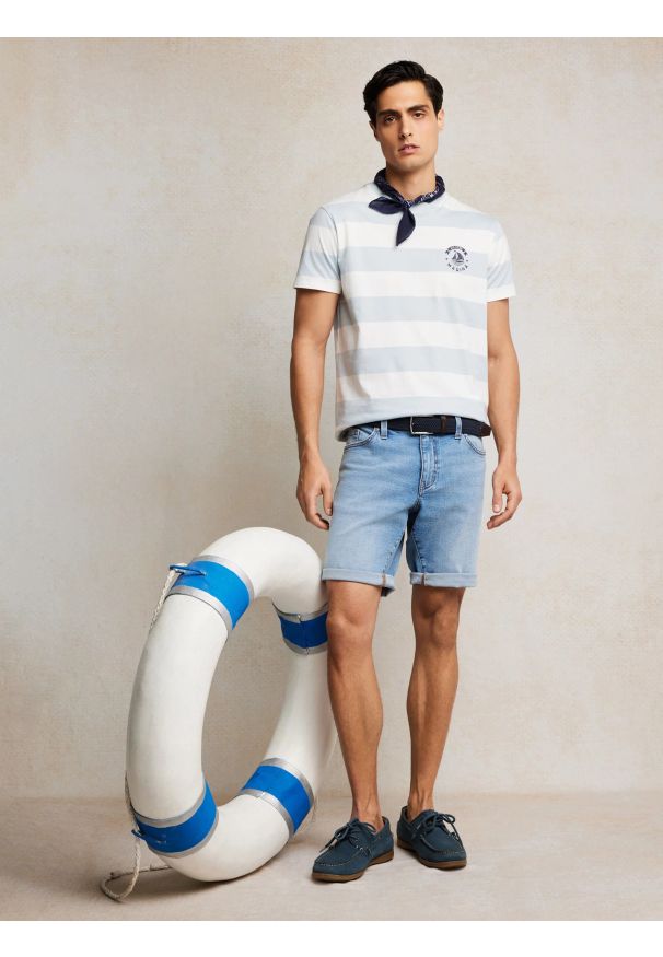 Big-Star - Szorty męskie jeansowe niebieskie Aden 255. Kolor: niebieski. Materiał: jeans. Sezon: lato. Styl: elegancki, wakacyjny, klasyczny