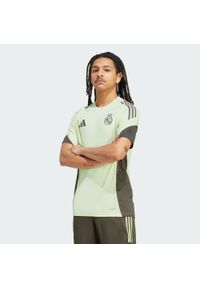 Adidas - Strój treningowy Real Madrid 2025/26. Kolor: zielony. Sport: piłka nożna