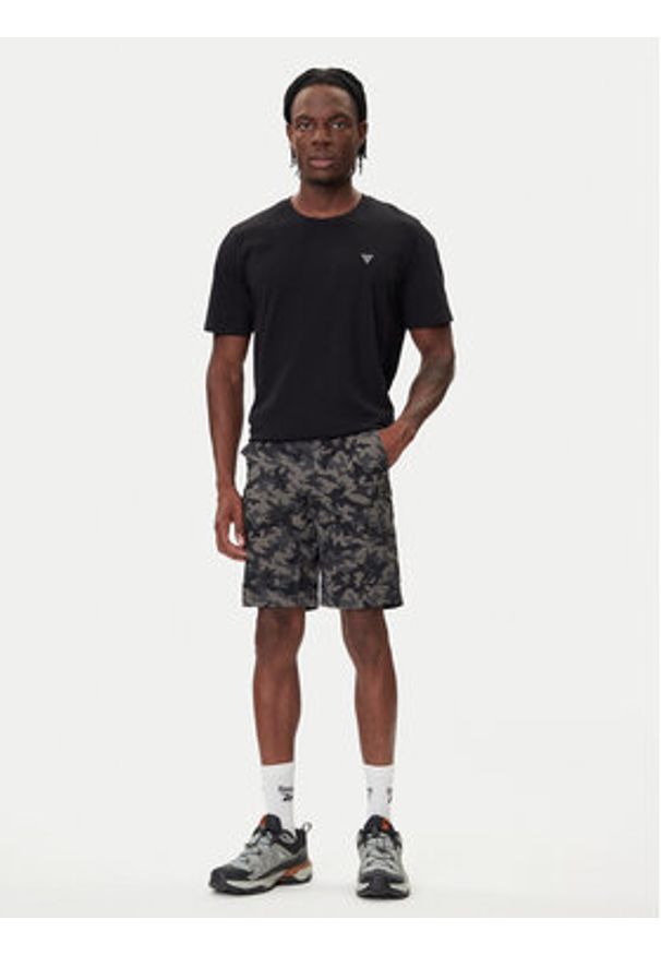 columbia - Columbia Szorty sportowe Silver Ridge II Printed Cargo 1587033 Czarny Regular Fit. Kolor: czarny. Materiał: syntetyk. Styl: sportowy