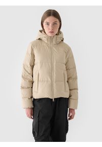 4f - 4F Kurtka puchowa z naturalnym wypełnieniem damska - beżowa S. Okazja: na co dzień. Kolor: beżowy. Materiał: puch. Wzór: gładki. Sezon: zima. Styl: casual, klasyczny, sportowy #1