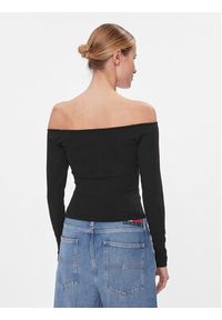 Tommy Jeans Bluzka Tjw Off Shoulder Top Ls DW0DW17535 Czarny Slim Fit. Kolor: czarny. Materiał: bawełna #3