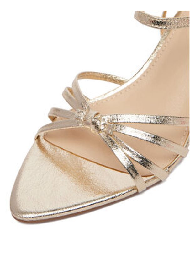 DeeZee Sandały CEO-CWBF17702 Złoty. Kolor: złoty. Materiał: materiał