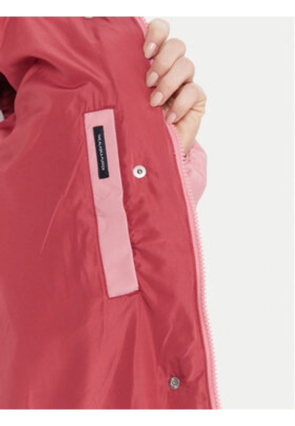 Tommy Jeans Kurtka puchowa Alaska DW0DW21623 Różowy Relaxed Fit. Kolor: różowy. Materiał: syntetyk