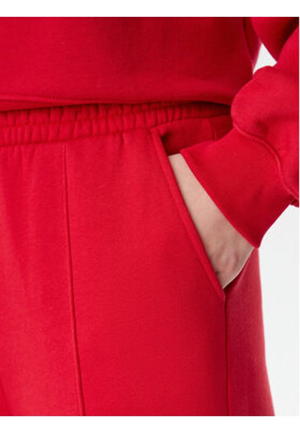 GAP - Gap Spodnie dresowe 729444-14 Czerwony Wide Leg. Kolor: czerwony. Materiał: bawełna