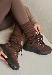 Born2be - Brązowe Sportowe Sneakersy Śniegowce Vices na Grubej Podeszwie Nellsana. Okazja: na co dzień. Kolor: brązowy. Materiał: jeans. Szerokość cholewki: normalna. Wzór: aplikacja #8