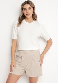 Born2be - Biały Sweter z Wełną i Krótkim Rękawem Turosa. Okazja: na co dzień. Kolor: biały. Materiał: wełna. Długość rękawa: krótki rękaw. Długość: krótkie. Styl: klasyczny, elegancki, casual