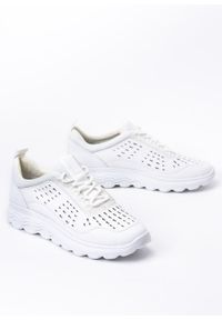 Geox - Sneakersy damskie białe GEOX D SPHERICA. Okazja: na co dzień. Kolor: biały. Materiał: skóra. Szerokość cholewki: normalna #1
