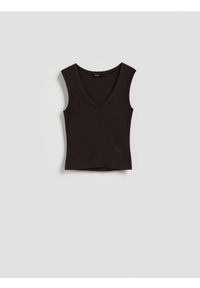 Reserved - Top z modalem - ciemnobrązowy. Kolor: brązowy. Materiał: dzianina #1