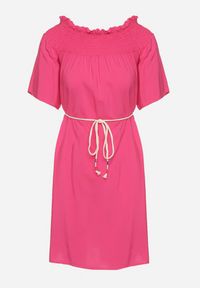 Born2be - Fuksjowa Sukienka z Wiskozą Bawełną Hiszpańskim Dekoltem i Sznurkiem Lilarenne. Okazja: na co dzień. Kolor: różowy. Materiał: wiskoza, bawełna. Sezon: lato. Styl: elegancki, casual #7