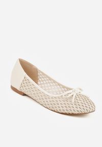 Renee - Jasnobeżowe Balerinki z Siateczkową Cholewką z Plecionką Zdobione Kokardką Harelaya. Okazja: na spacer. Kolor: beżowy. Materiał: jeans. Szerokość cholewki: normalna. Wzór: aplikacja. Sezon: lato. Obcas: na płaskiej podeszwie. Styl: boho, elegancki #4