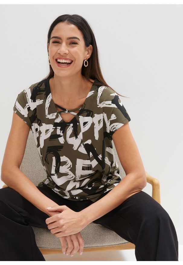 bonprix - Długi T-shirt. Kolor: zielony. Długość: długie. Wzór: nadruk