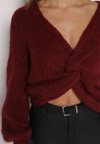 Born2be - Bordowy Sweter Oversize z Domieszką Wełny z Oryginalnym Dekoltem Lawedia. Okazja: na co dzień. Kolor: czerwony. Materiał: wełna. Styl: klasyczny, casual, elegancki #5