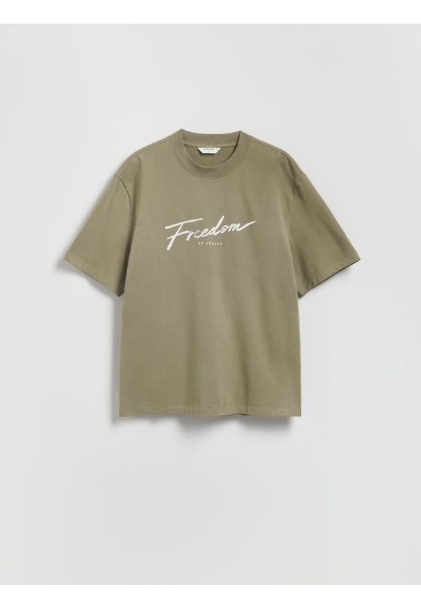 Reserved - T-shirt comfort z nadrukiem - jasnozielony. Kolor: zielony. Materiał: dzianina, bawełna. Wzór: nadruk