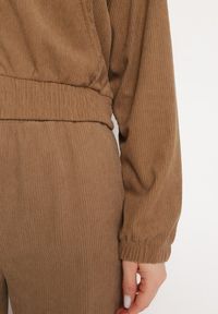 Born2be - Brązowy Sztruksowy Komplet Dresowy Bluza z Kapturem i Szerokie Spodnie z Kieszeniami Makeria. Kolor: brązowy. Materiał: sztruks, dresówka #7