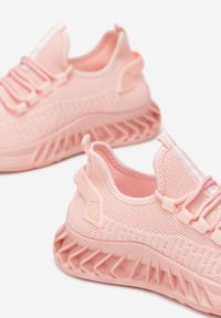 Born2be - Różowe Buty Sportowe Rhodeusa. Zapięcie: bez zapięcia. Kolor: różowy. Materiał: materiał, guma. Szerokość cholewki: normalna. Wzór: aplikacja #4
