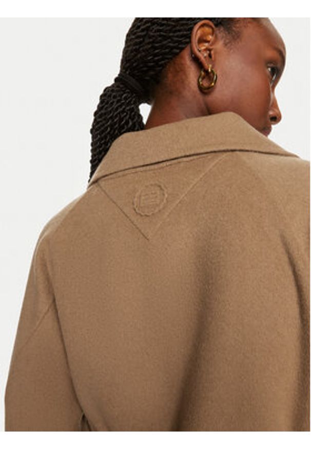 TOMMY HILFIGER - Tommy Hilfiger Płaszcz wełniany WW0WW43603 Brązowy Regular Fit. Kolor: brązowy. Materiał: wełna, syntetyk