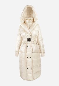 Born2be - Jasnobeżowa Kurtka Pikowana Długa Drerrigale. Kolor: beżowy. Materiał: materiał. Długość rękawa: długi rękaw. Długość: długie. Sezon: zima, jesień #7