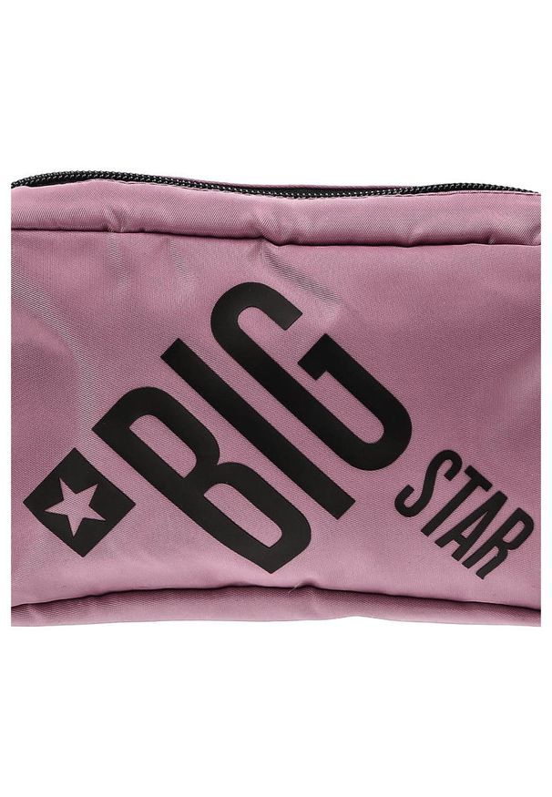 Big Star Accessories - Różowa Saszetka Big Star Torba Na Ramię. Kolor: różowy. Styl: casual, elegancki. Rodzaj torebki: na ramię