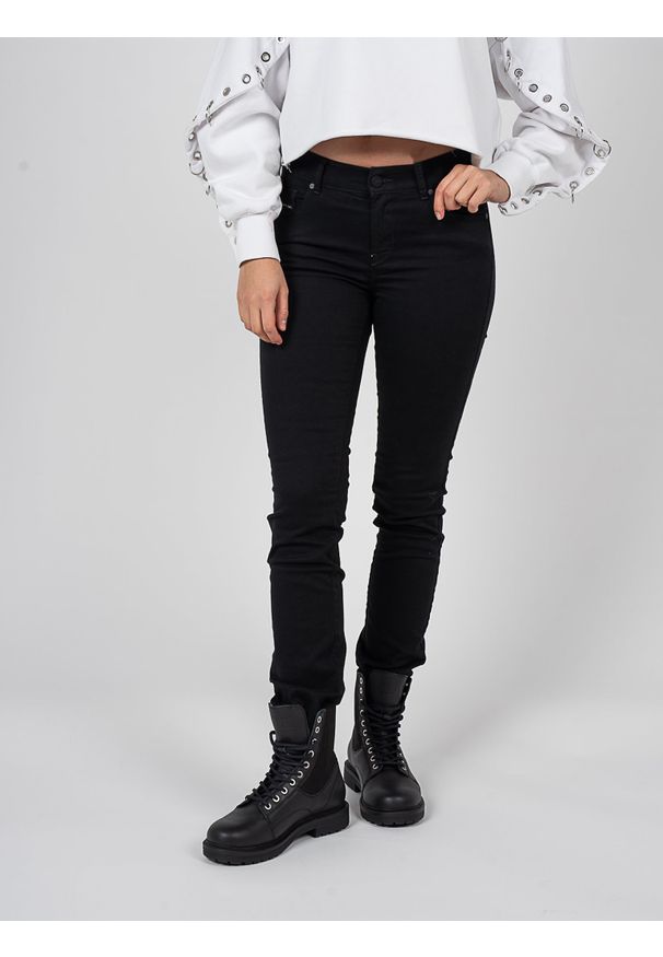 Diesel Jeansy "Slandy" | 00SXJN069EF | Kobieta | Czarny. Okazja: na co dzień. Kolor: czarny. Sezon: lato. Styl: elegancki, casual