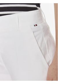 TOMMY HILFIGER - Tommy Hilfiger Chinosy WW0WW40504 Biały Straight Fit. Kolor: biały. Materiał: bawełna #3