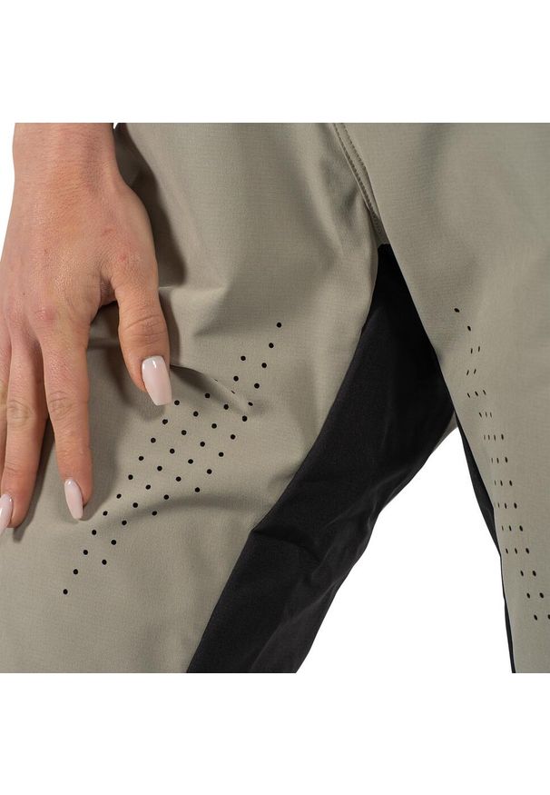 Spodnie rowerowe (+spodenki kolarskie z pampersem w zestawie) damskie LEATT. Kolor: biały. Sport: kolarstwo