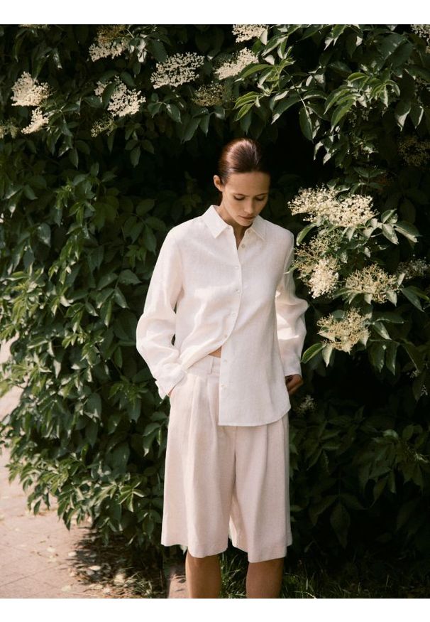 Reserved - Lniana koszula - biały. Kolor: biały. Materiał: len