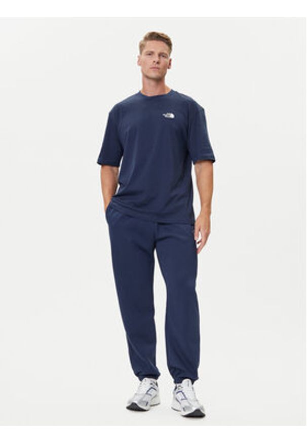 The North Face T-Shirt Simple Dome NF0A87NR Granatowy Oversize. Kolor: niebieski. Materiał: bawełna