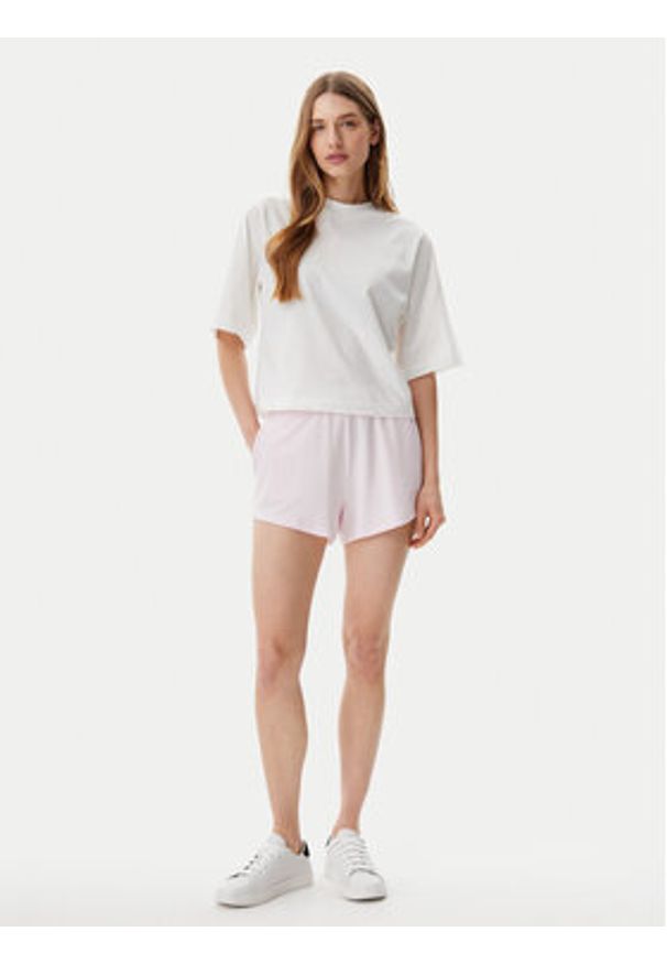 Guess Szorty materiałowe O5GD06 KCQP2 Różowy. Kolor: różowy. Materiał: syntetyk