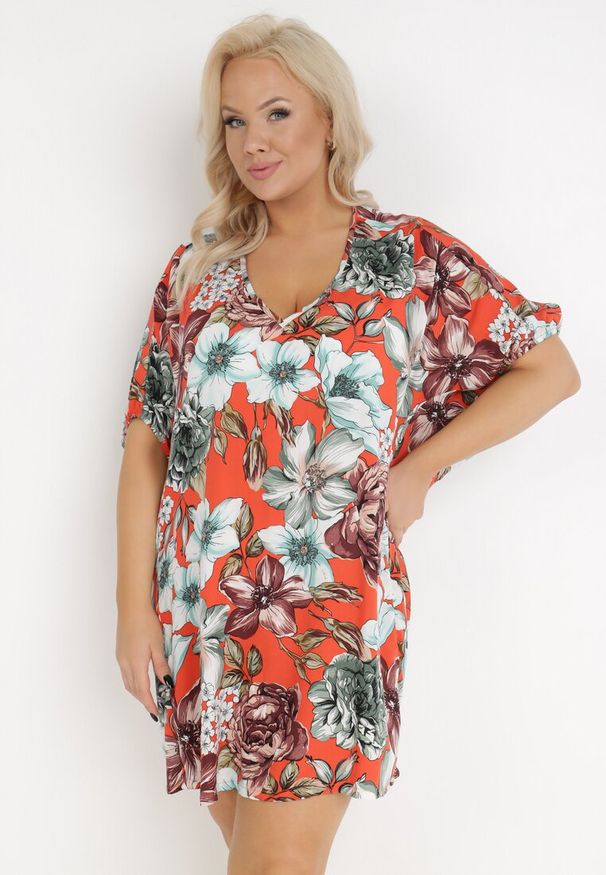 Born2be - Pomarańczowa Sukienka z Wiskozy Irima. Kolor: pomarańczowy. Materiał: wiskoza. Długość rękawa: krótki rękaw. Wzór: aplikacja, kwiaty. Sezon: lato. Długość: mini