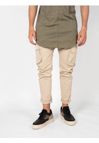 Xagon Spodnie "Cargo Pants" | P24032CR4036 | Mężczyzna | Beżowy. Okazja: na co dzień. Kolor: beżowy. Materiał: bawełna, elastan. Długość: długie. Styl: elegancki, casual