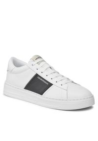 Sneakersy Emporio Armani. Kolor: biały