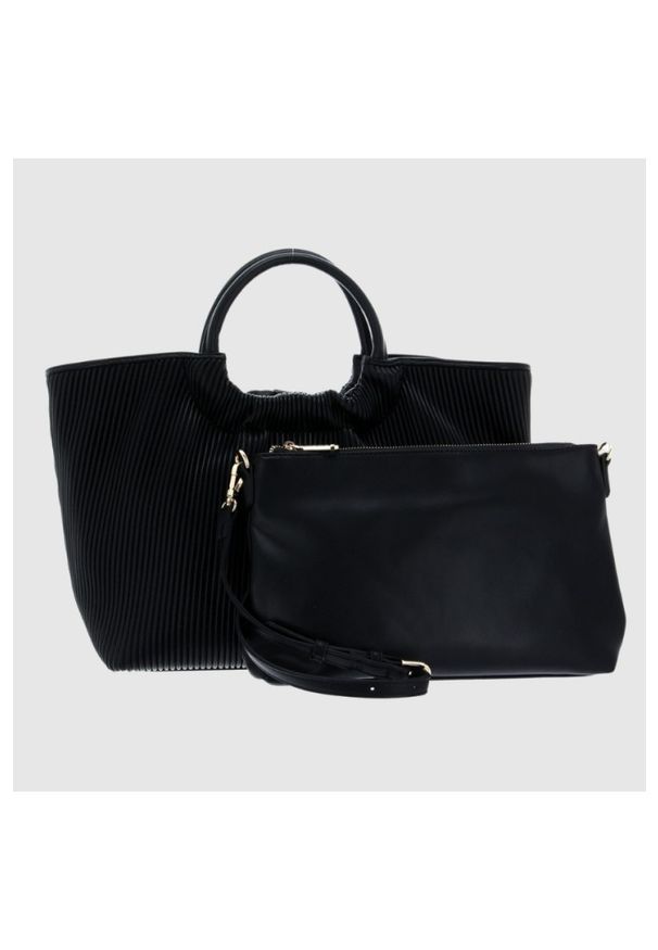 Valentino by Mario Valentino - VALENTINO Czarna plisowana shopperka river re z saszetką. Kolor: czarny