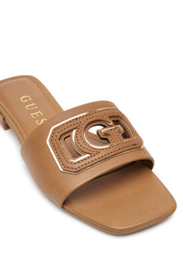Guess Klapki FLJTAR LEA19 Brązowy. Kolor: brązowy. Materiał: skóra