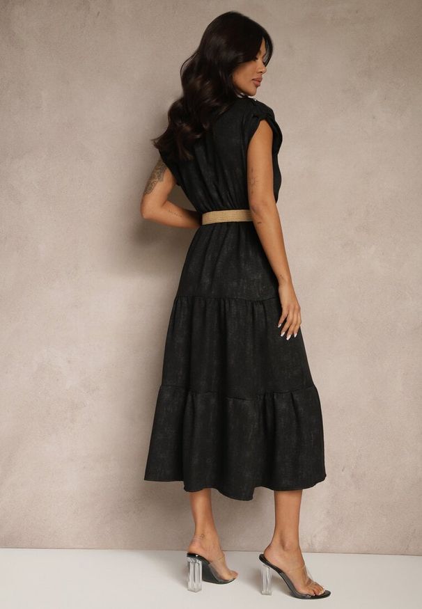 Renee - Czarna Sukienka z Guzikami i Paskiem z Plecionki Fillona. Okazja: na co dzień. Kolor: czarny. Materiał: skóra. Typ sukienki: rozkloszowane. Styl: casual, klasyczny