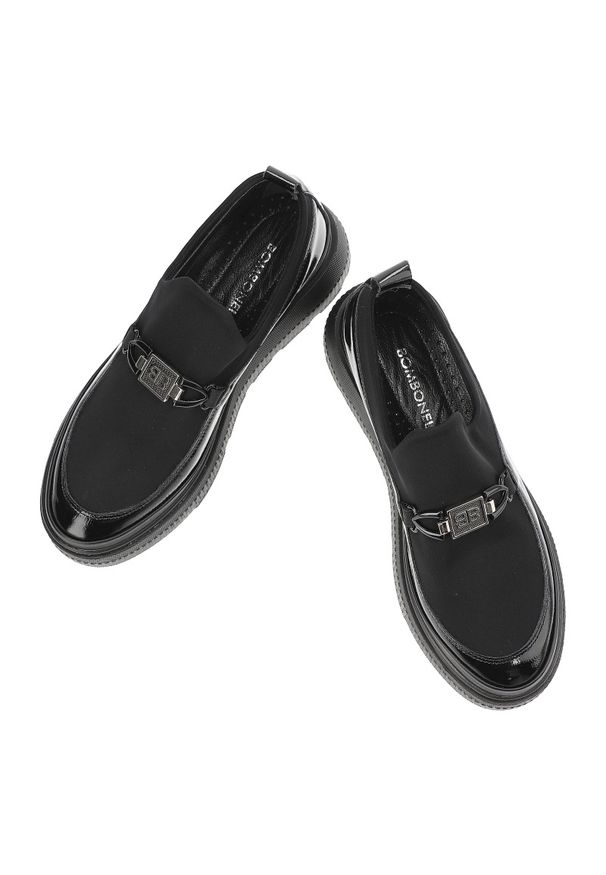 Czarne Półbuty Bombonella Modne Wsuwane Obuwie Damskie. Zapięcie: bez zapięcia. Kolor: czarny. Materiał: materiał, lakier, skóra. Wzór: aplikacja. Obcas: na platformie. Styl: elegancki