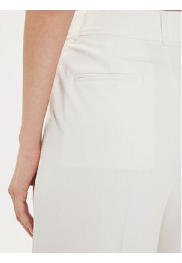 United Colors of Benetton - United Colors Of Benetton Spodnie materiałowe 4KCMDF06H Écru Relaxed Fit. Materiał: syntetyk
