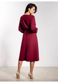 Infinite You - Elegancka sukienka rozkloszowana z długim rękawem bordowa. Okazja: do pracy. Kolor: czarny, brązowy, czerwony. Długość rękawa: długi rękaw. Styl: elegancki #4