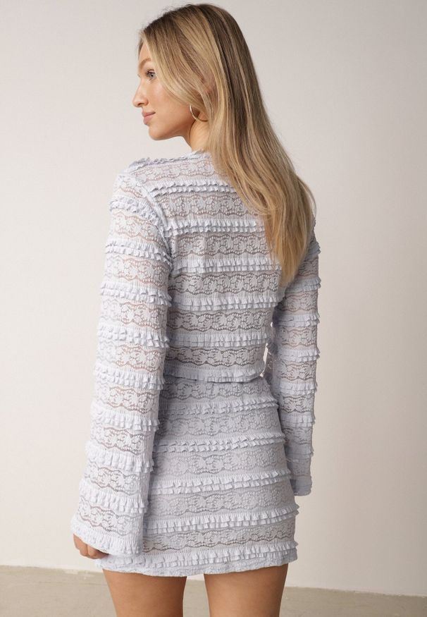 Born2be - Niebieski Koronkowy Komplet Bluzka z Długim Rękawem i Spódnico-Spodenki Lupeiros. Kolor: niebieski. Materiał: koronka