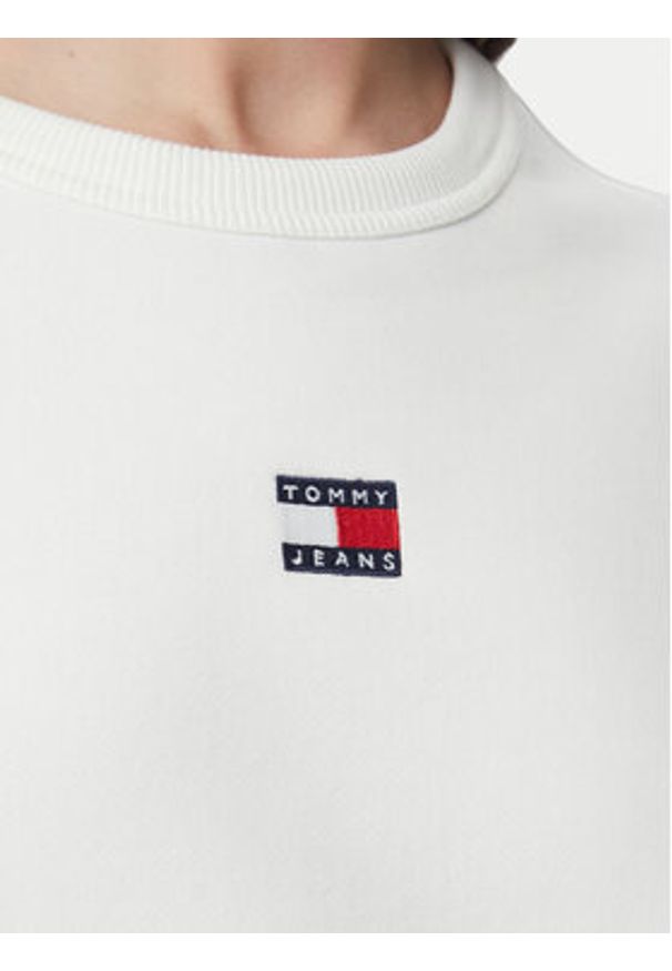 Tommy Jeans Bluza DW0DW17325 Biały Boxy Fit. Kolor: biały. Materiał: bawełna