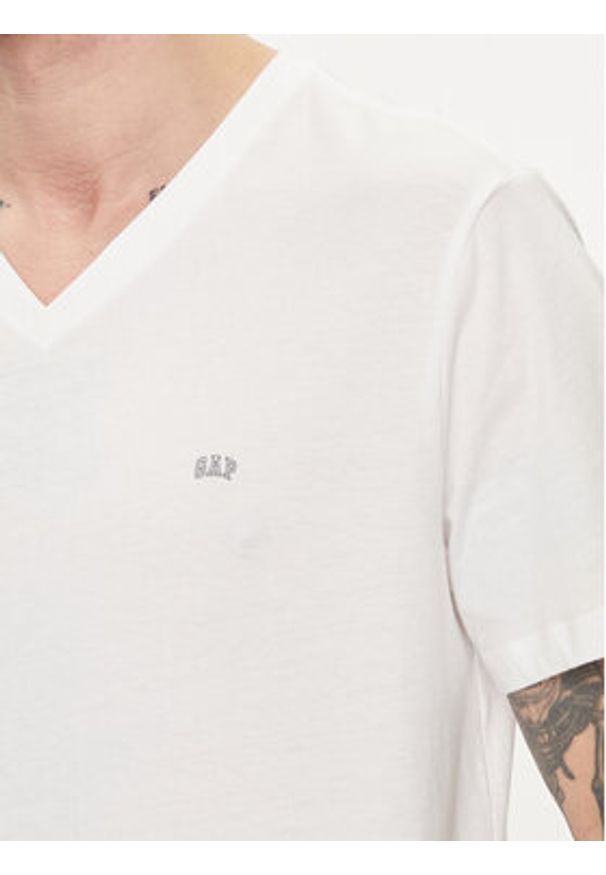 GAP - Gap T-Shirt 753771-00 Biały Regular Fit. Kolor: biały. Materiał: syntetyk