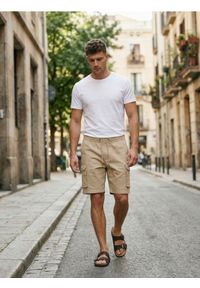 Sinsay - Szorty cargo - beżowy. Kolor: beżowy
