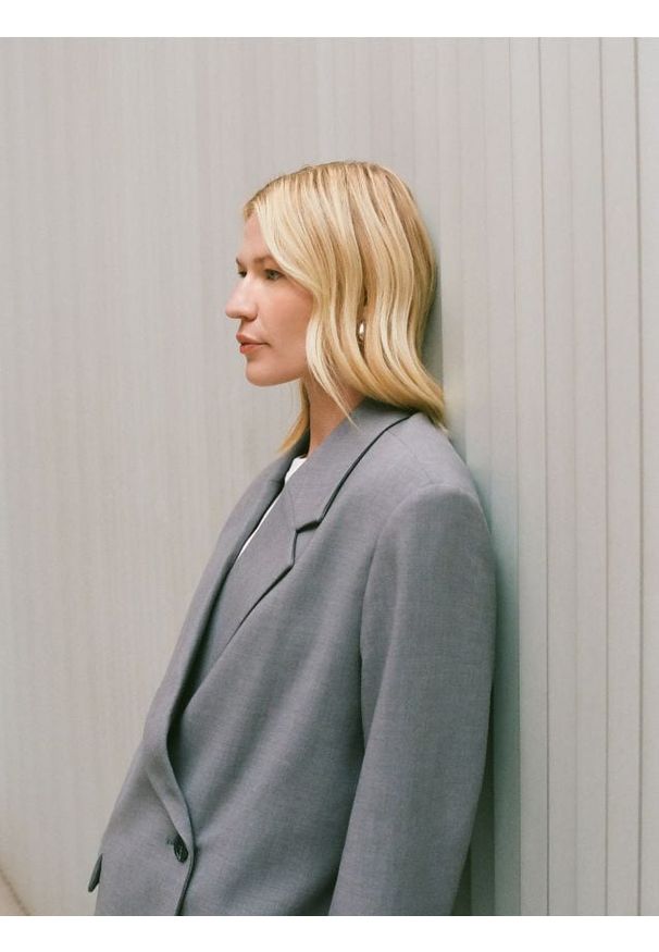 Reserved - Marynarka z dodatkiem wiskozy - ciemnoszary. Kolor: szary. Materiał: wiskoza