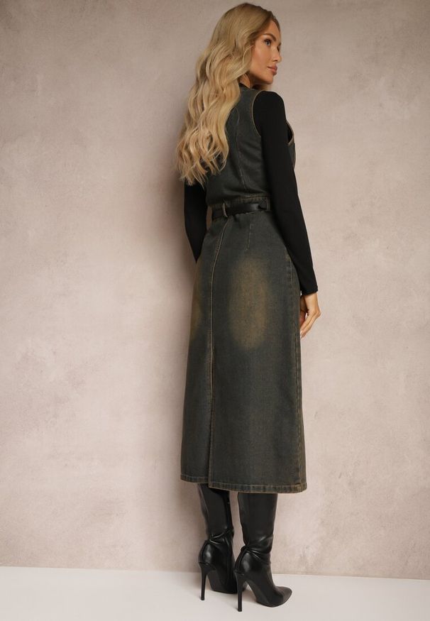 Renee - Granatowa Jeansowa Sukienka z Paskiem z Ekoskóry i Rozcięciem Zapinana na Suwak Samicella. Kolor: niebieski. Materiał: jeans