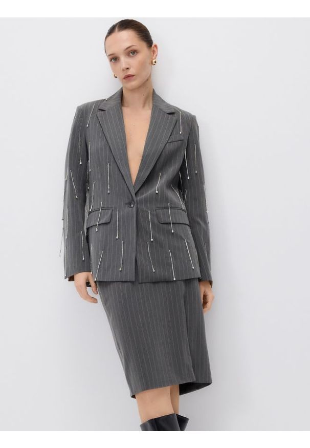 Reserved - Spódnica z rozcięciem - jasnoszary. Kolor: szary. Materiał: tkanina, wiskoza