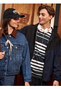 Sinsay - Koszulka w paski z napisem - wielobarwny. Wzór: napisy, paski #1