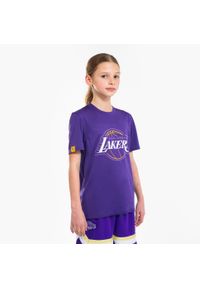 TARMAK - Koszulka do gry w koszykówkę dla dzieci Tarmak NBA Lakers TS 900. Kolor: fioletowy, wielokolorowy. Materiał: poliester, materiał. Sport: koszykówka