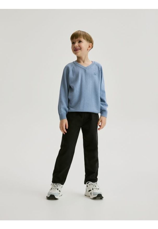 Reserved - Eleganckie spodnie z lyocellem - czarny. Kolor: czarny. Materiał: tkanina, bawełna. Styl: elegancki